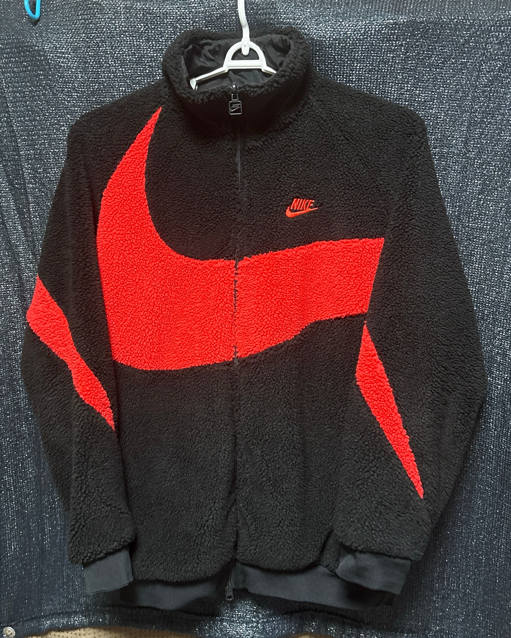 Nike Big Swoosh Reversible Boa Jacket  "Black Chili Red"