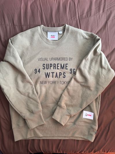 Supreme / WTAPS Crewneck "Light Olive"