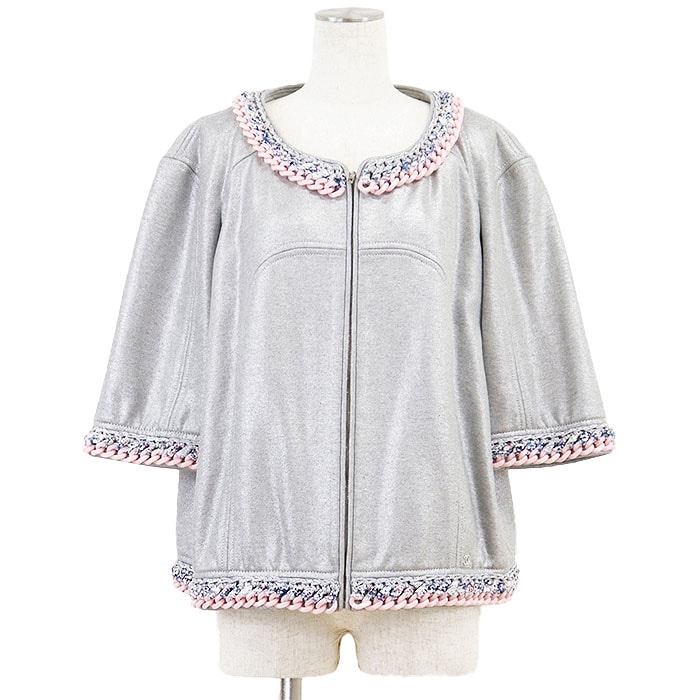 【美品】CHANEL シャネル ジャケット P47722 コットン × カシミヤ レジンチェーン × メタリックヤーン メタリックコーティング スウェット ノーカラー ジップアップ ハーフスリーブ 半袖 アウター レディース 46 グレー ピンク イタリア製