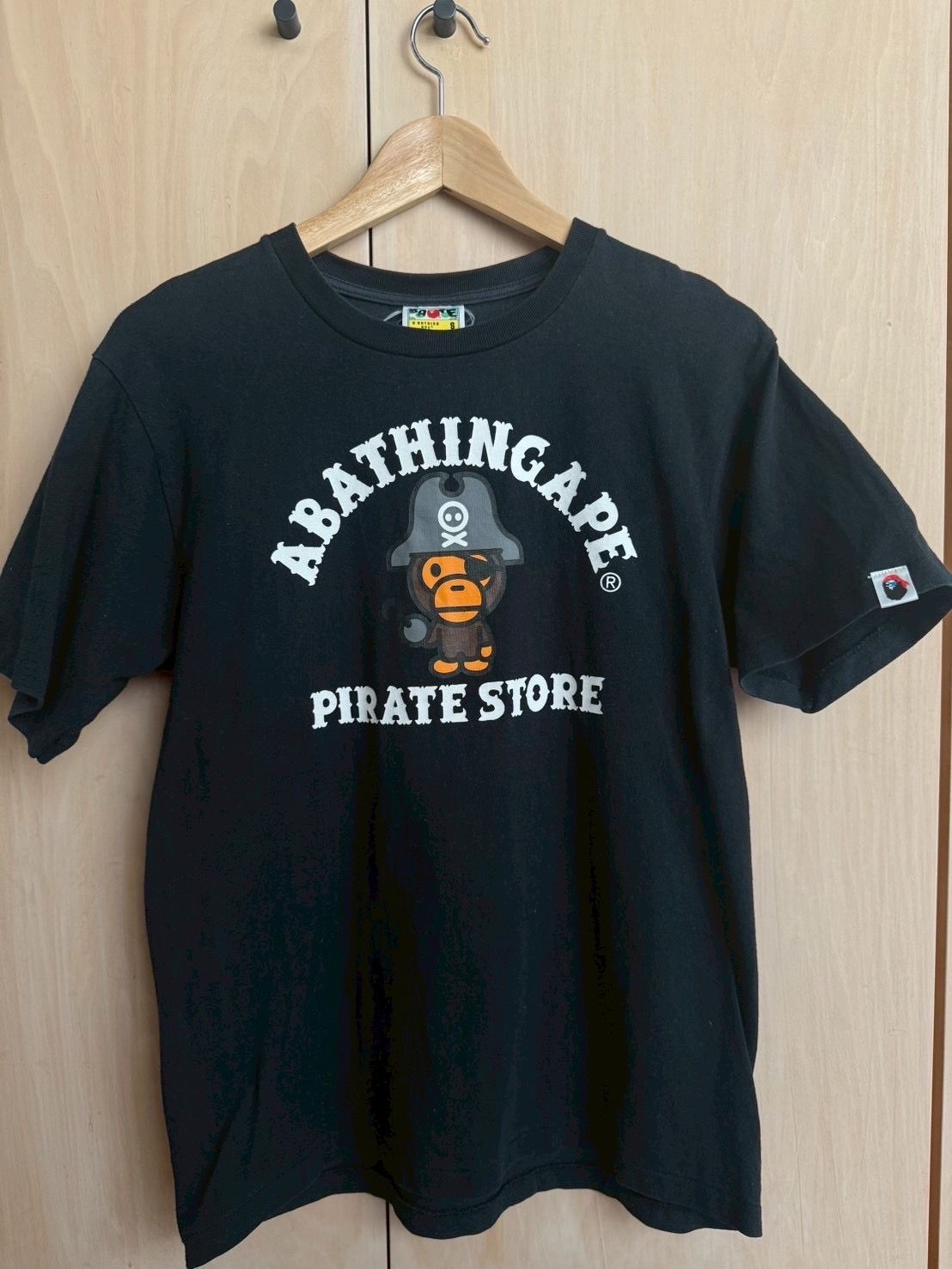 A BATHING APE Pirate store ブラック Tシャツ BABY MILO