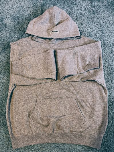 FEAR OF GOD ESSENTIALS