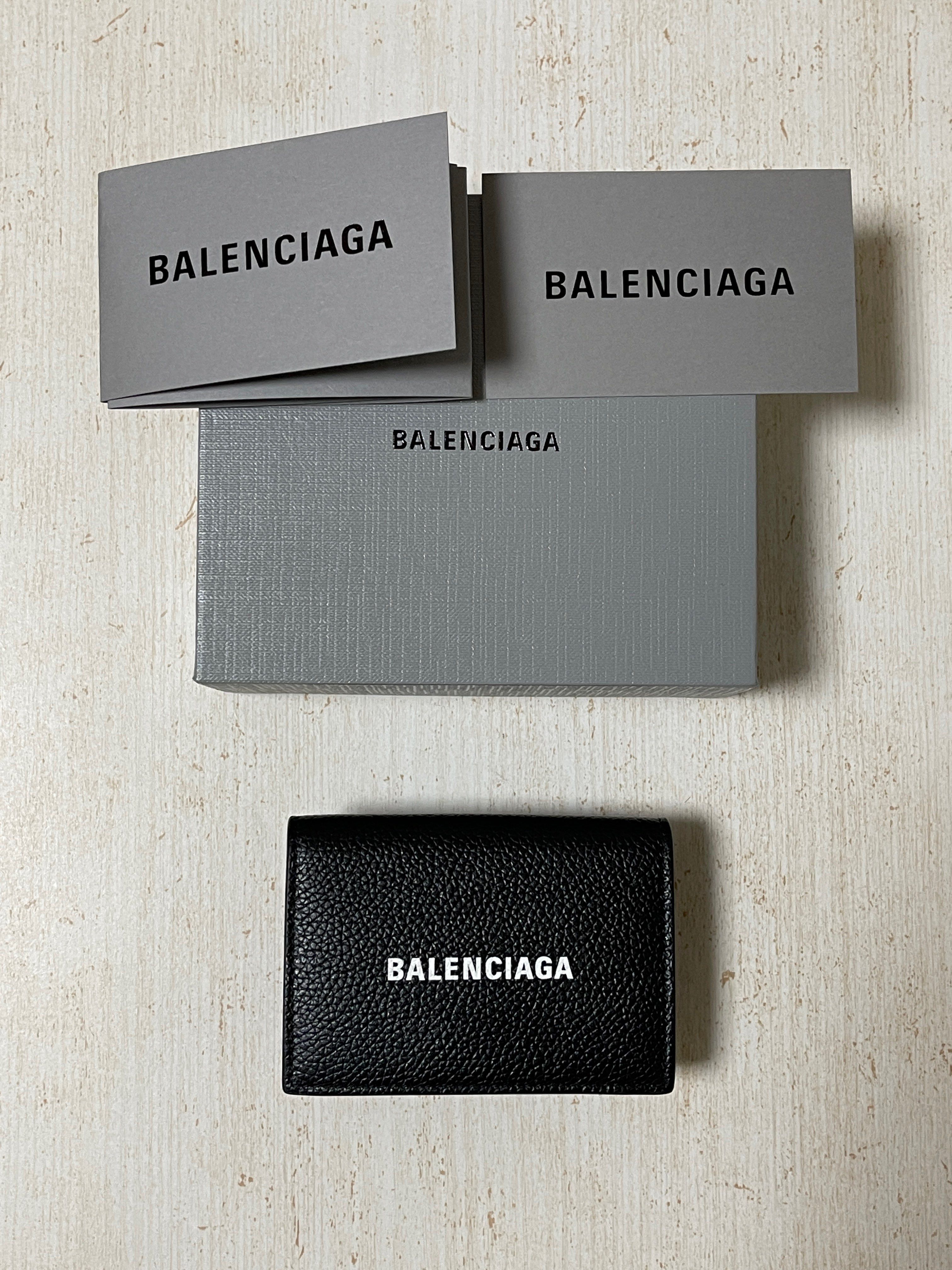 BALENCIAGA Cash Mini Wallet Grained Calfskin "Black/White"