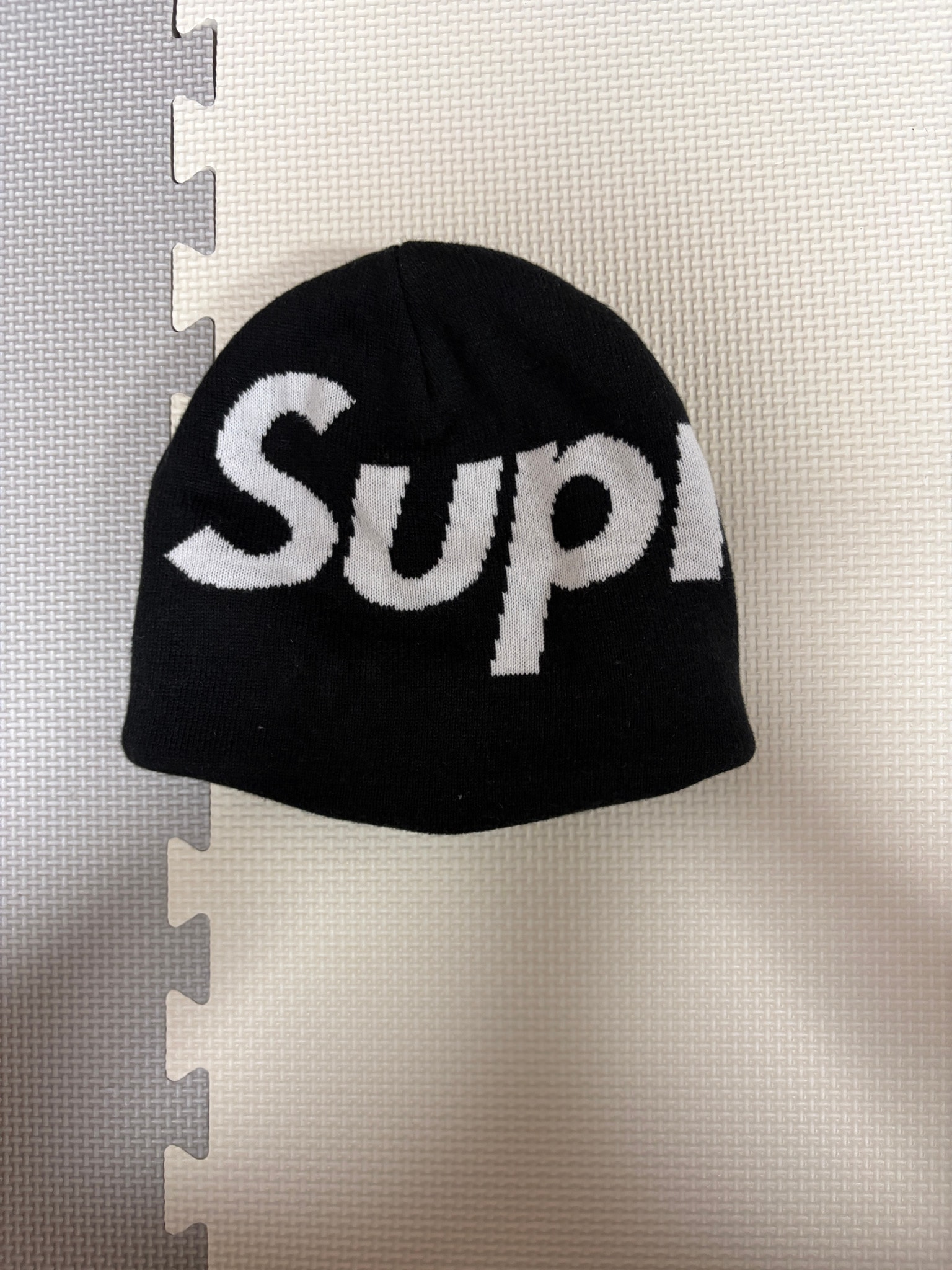 Supreme Big Logo Beanie "Black"