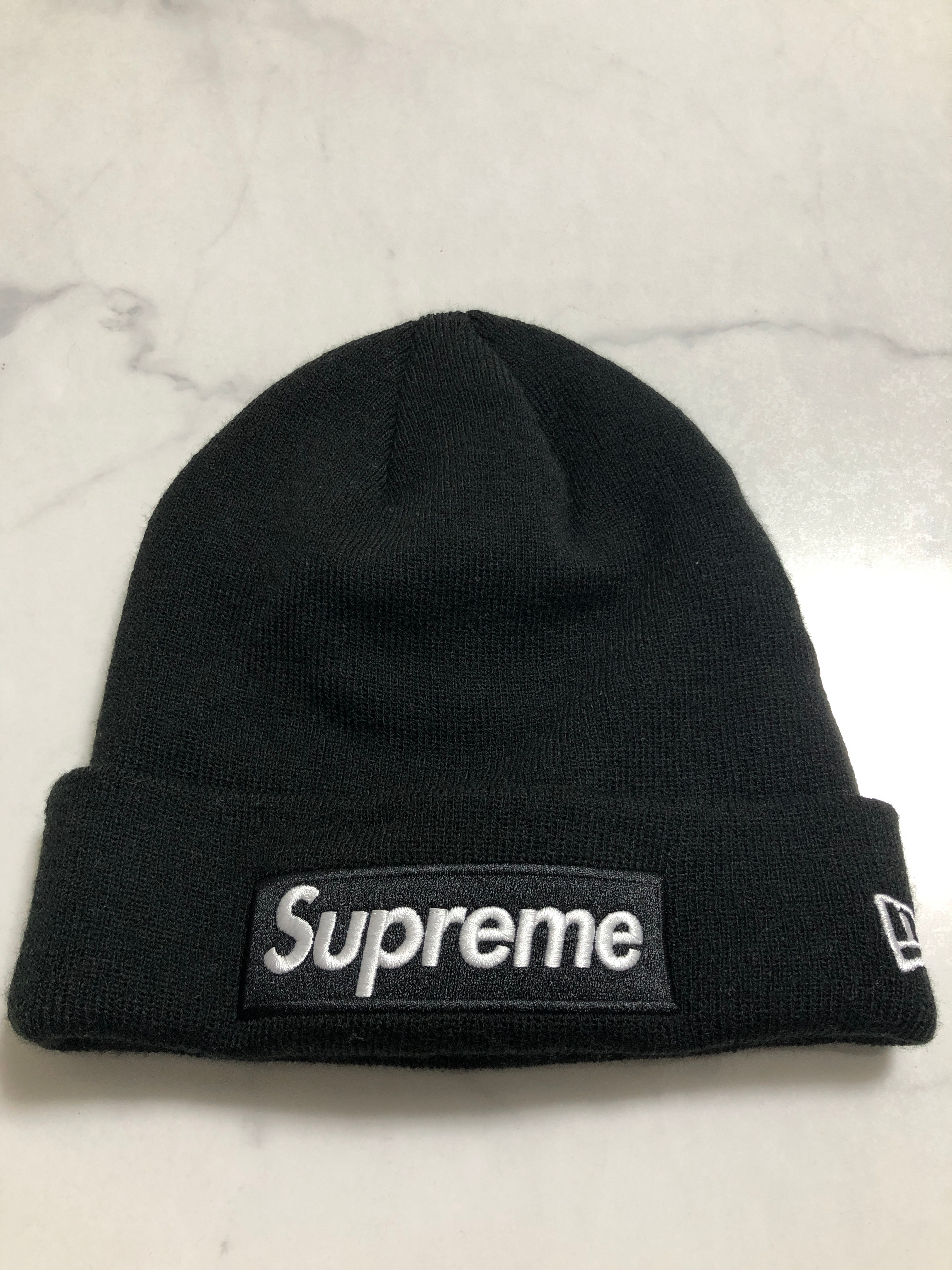 Supreme New Era® Box Logo Beanie "Black" (21FW)