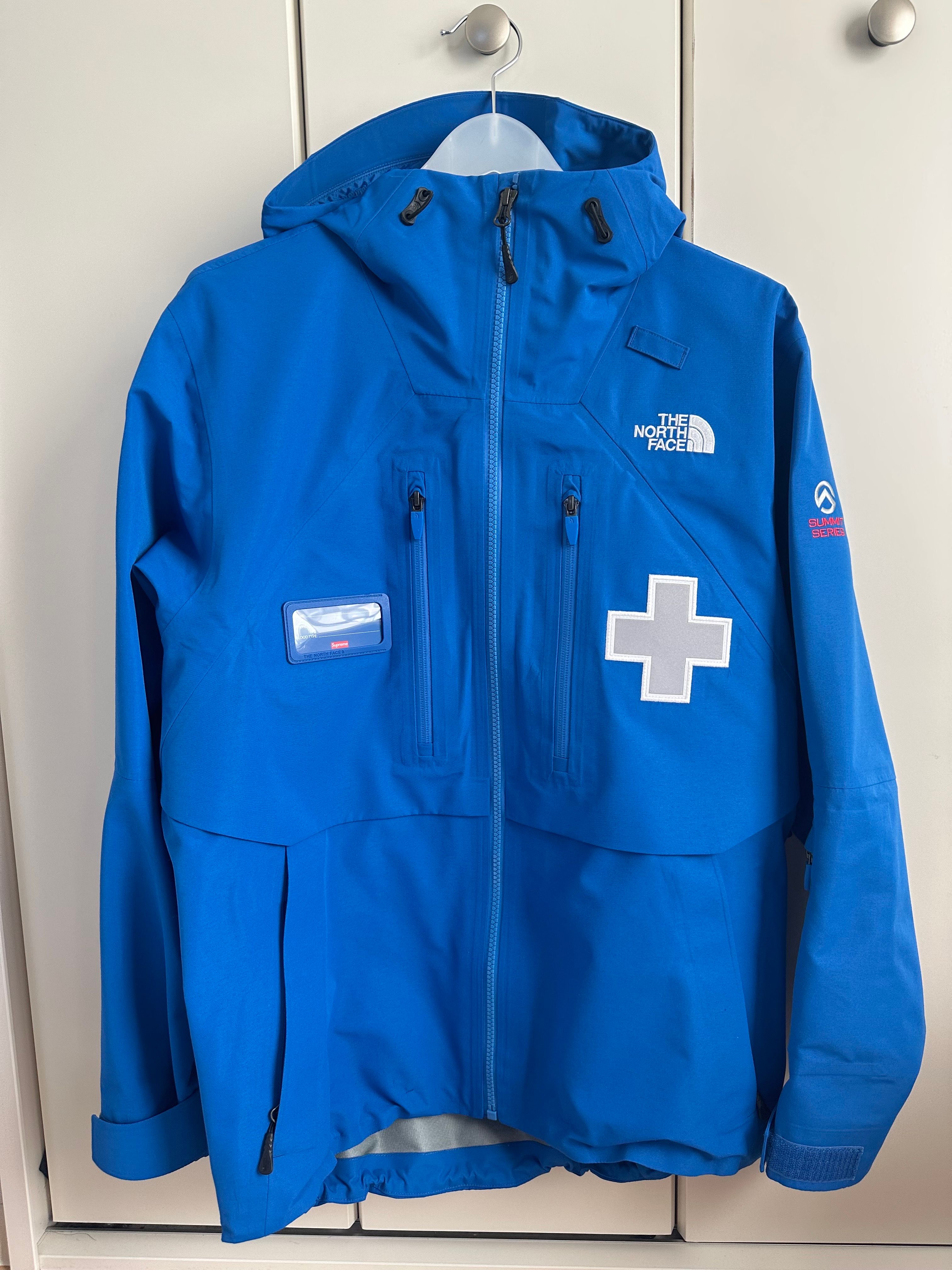 Supreme x The North Face Summit Series Rescue Mountain Pro Jacket "Blue"