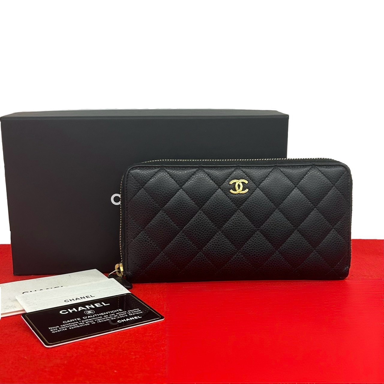 CHANEL シャネル マトラッセ ココマーク キャビアスキン 長財布 ブラック
34960