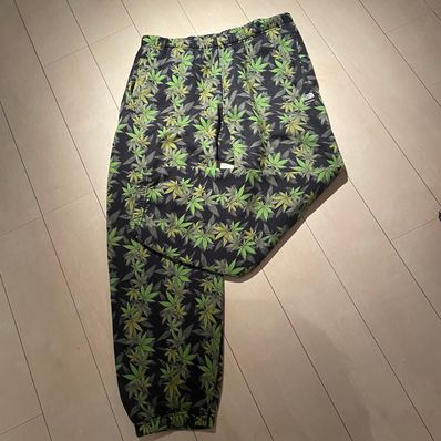 Supreme x The North Face Leaf Sweatpant Supreme x The North Face Leaf Sweatpant