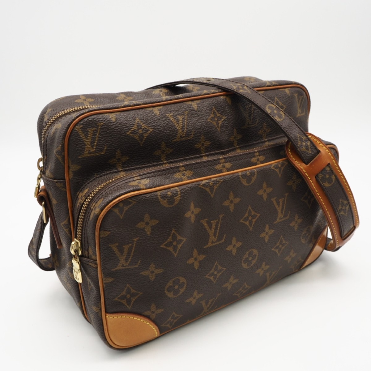 LOUIS VUITTON ルイ・ヴィトン モノグラム ナイル M45244 ショルダーバッグ ブラック コーティングキャンバス レザー レディース