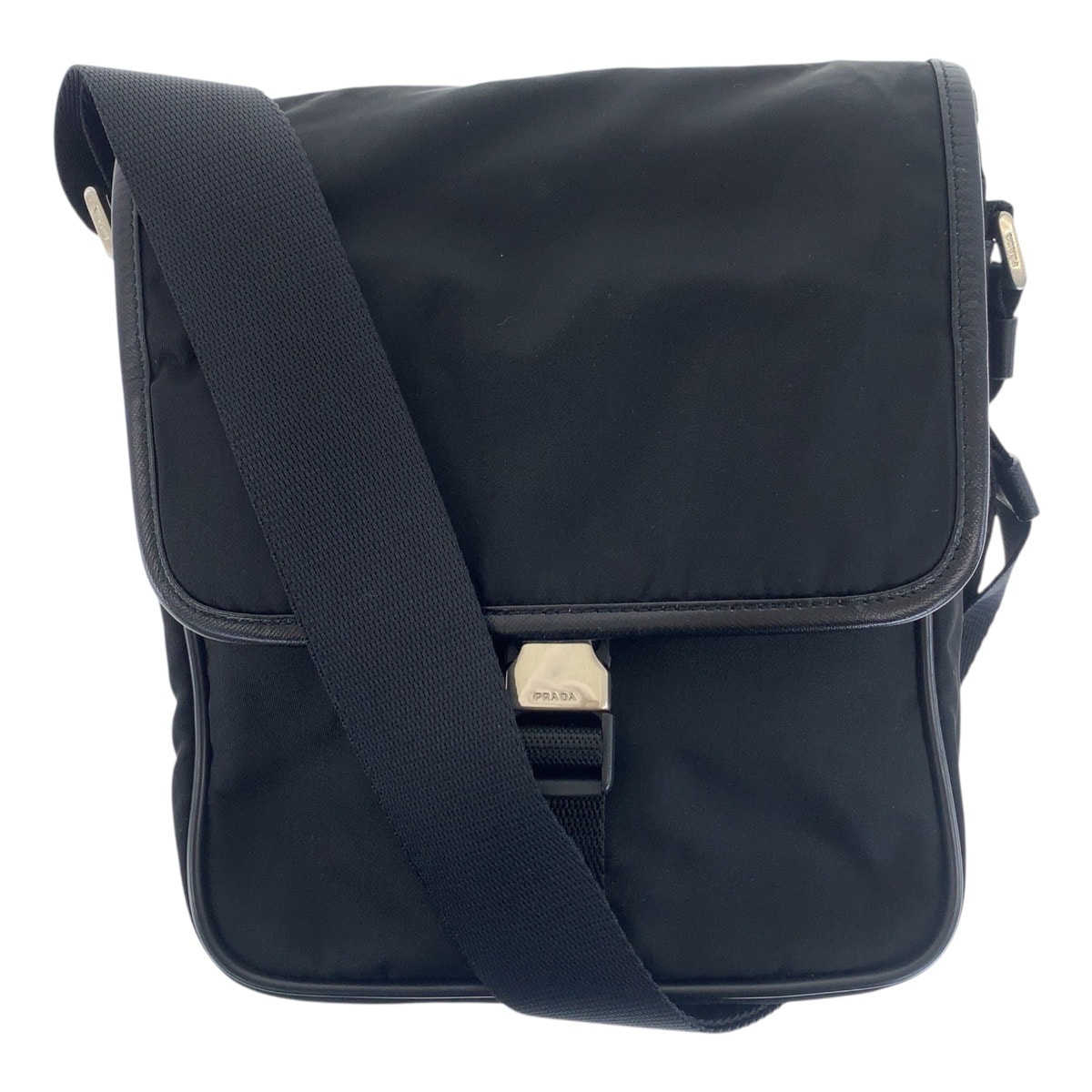 美品 PRADA プラダ テスート サフィアーノ 三角ロゴプレート ブラック 黒 シルバー金具 ナイロン レザー/ ショルダーバッグ ポシェット 505839 【中古】