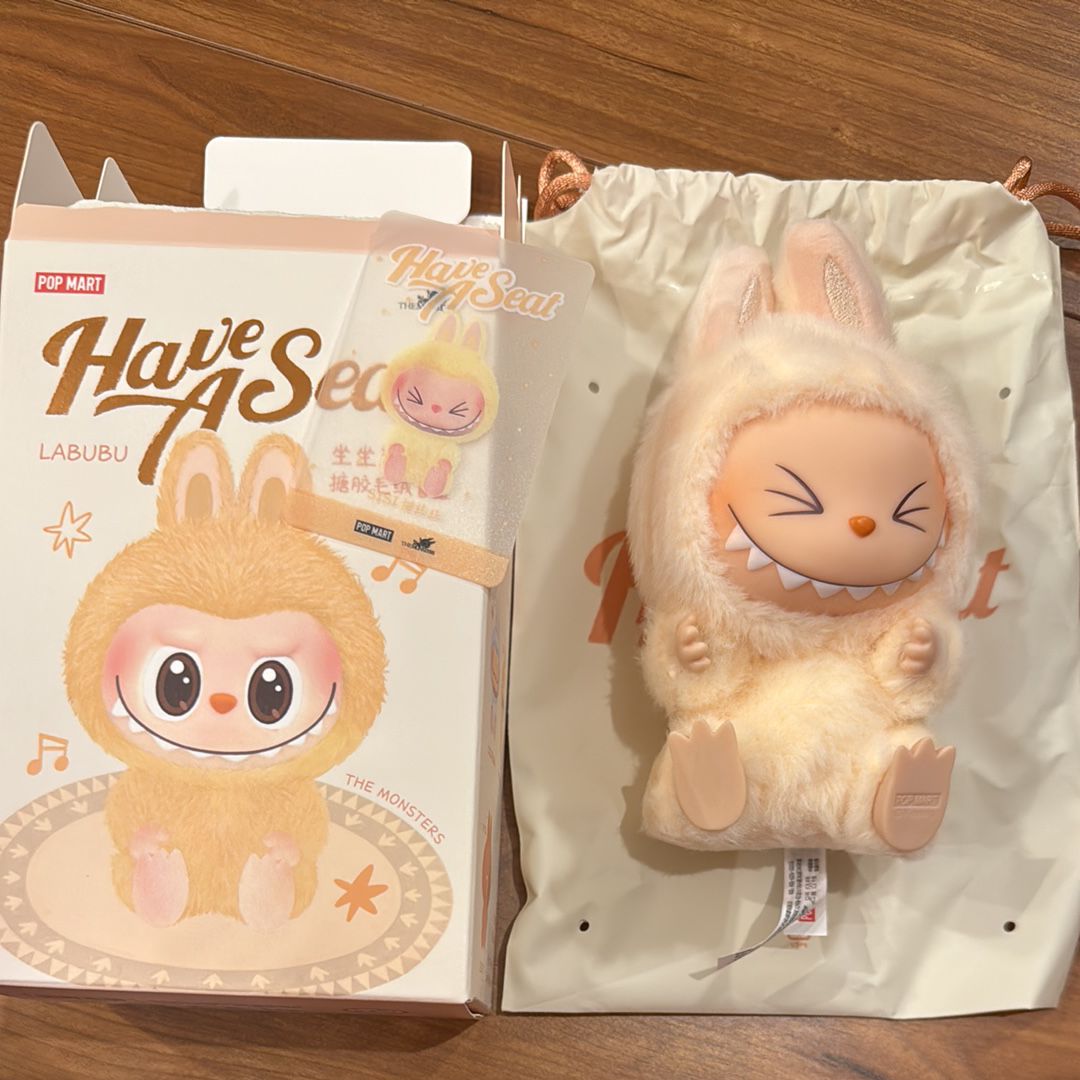 POP MART THE MONSTERS (LABUBU) Have a Seat Plush Series SISI