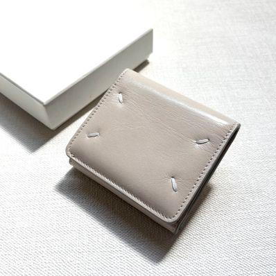 メゾンマルジェラ コンパクト 三つ折り 財布 S56UI0150 アイボリー