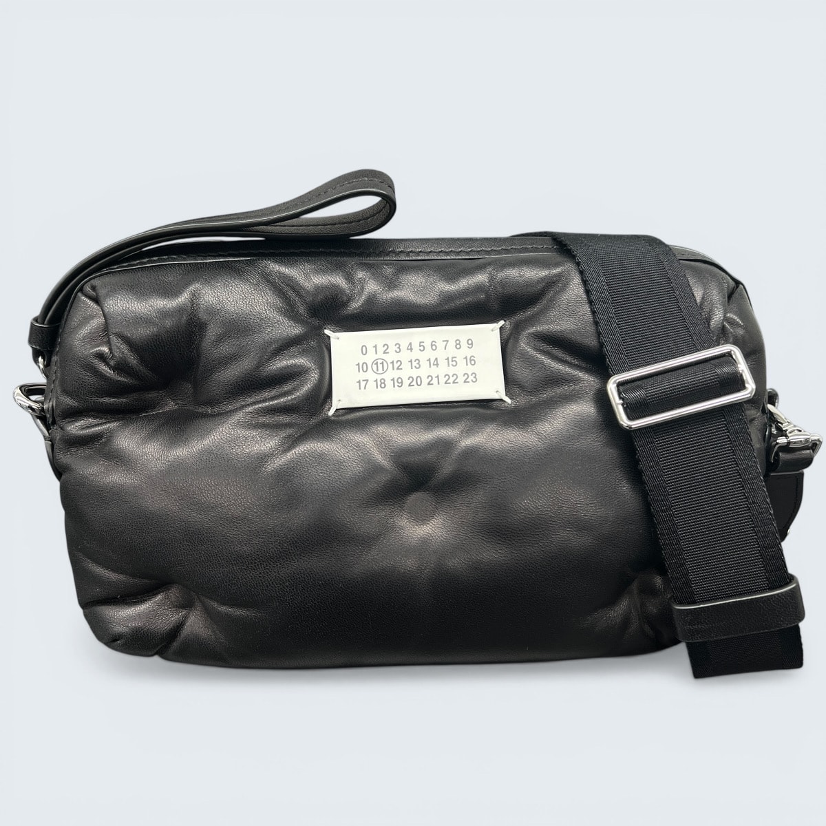 Maison Margiela 美品 メゾン マルジェラ GLAM SLAM CAMERA BAG グラムスラム カメラバッグ ショルダーバッグ SB1WB0006 2024年 レザー ブラック クラッチバッグ マルタンマルジェラ ABランク 鑑定済