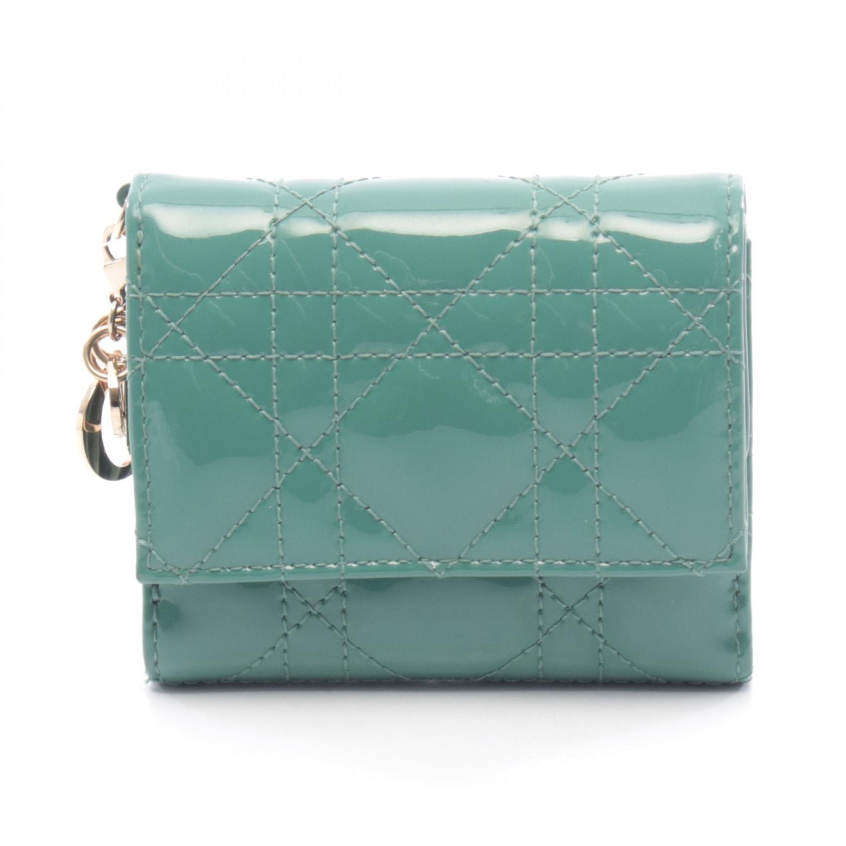 ディオール Dior LADY DIOR ロータスウォレット 三つ折り財布 財布 パテントレザー レディース グリーン系 S0181OVRB 【中古】