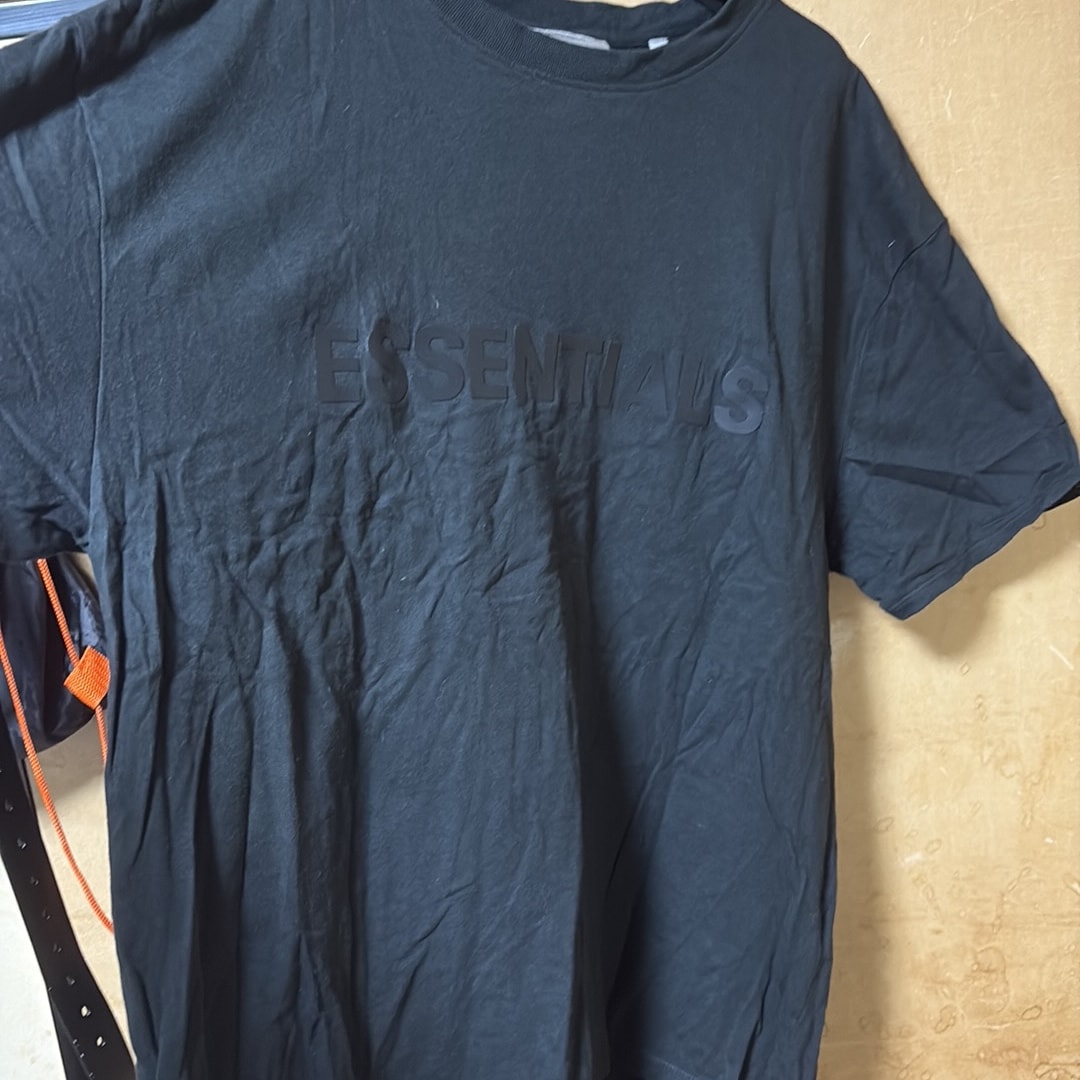 FEAR OF GOD ESSENTIALS 3D Silicon Applique Boxy T-Shirt "Black"