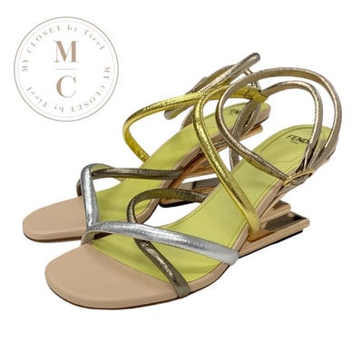 フェンディ FENDI ファースト サンダル 靴 シューズ レザー メタリックカラー ストラップ メタルヒール