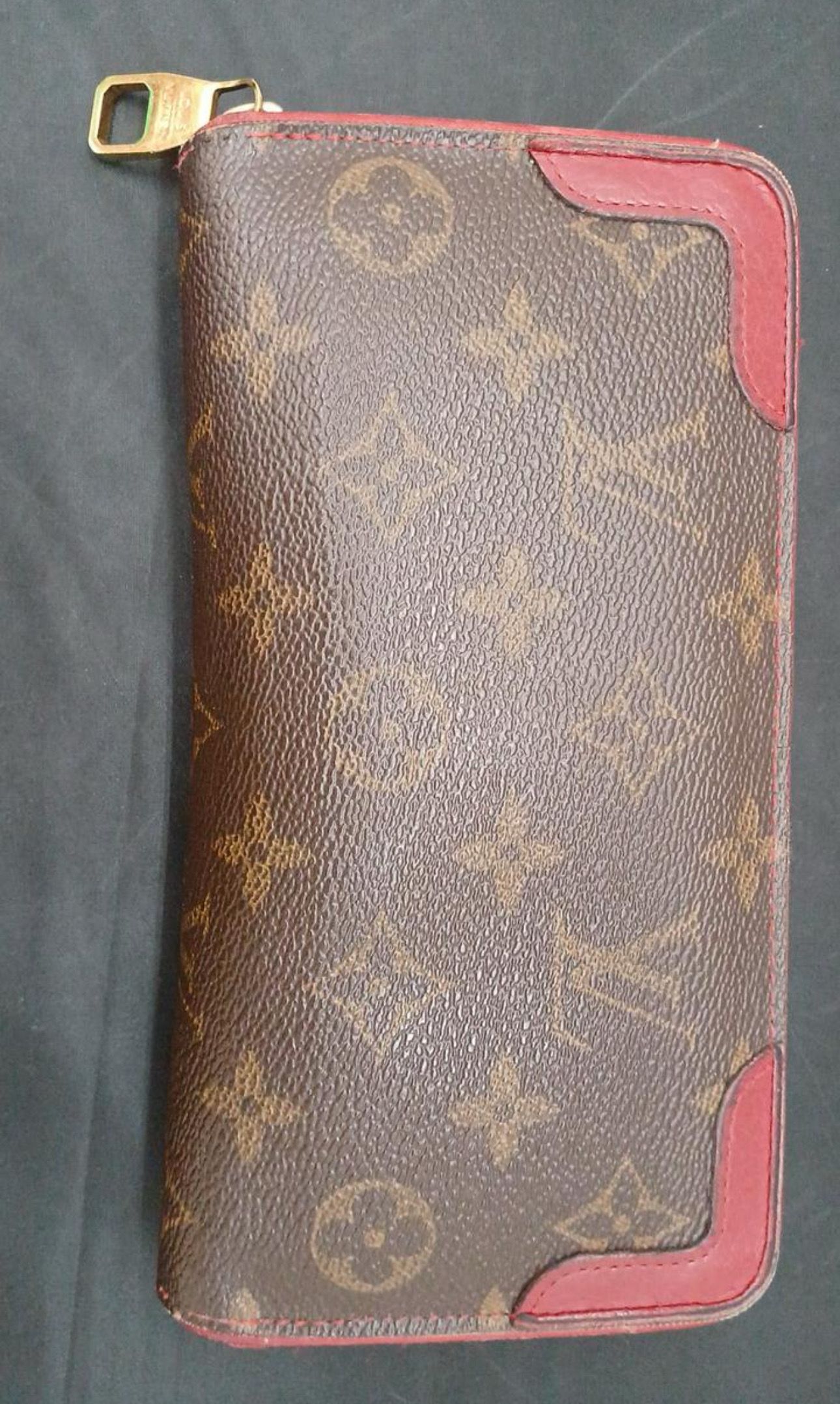 Louis Vuitton Zippy Wallet Retiro Monogram "Cerise"