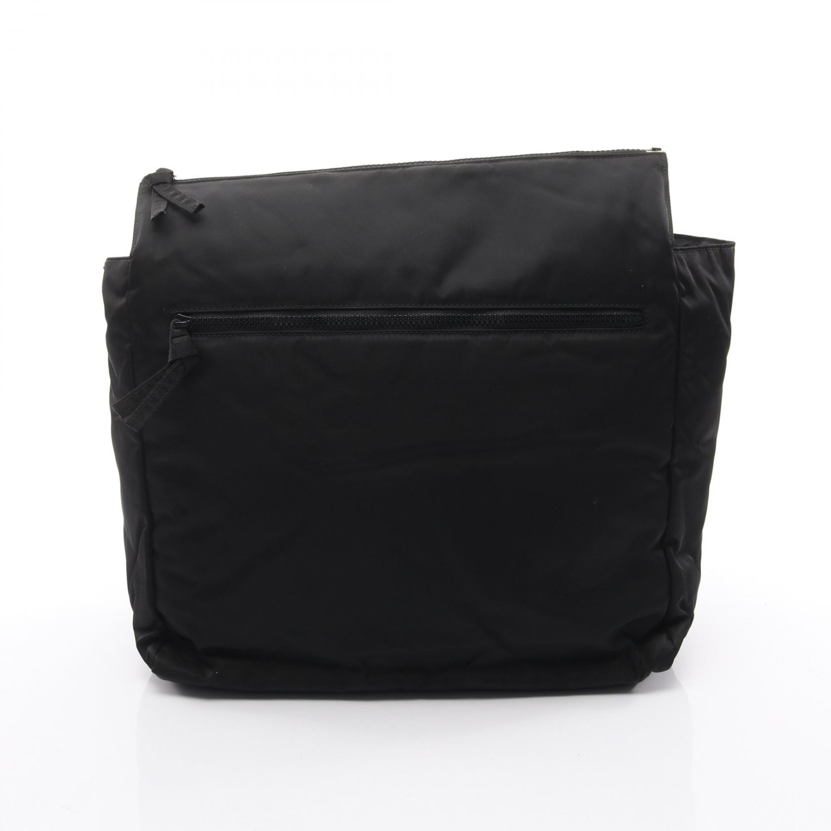 ボッテガヴェネタ BOTTEGA VENETA セカンドバッグ クラッチバッグ バッグ ナイロン メンズ ブラック系 【中古】