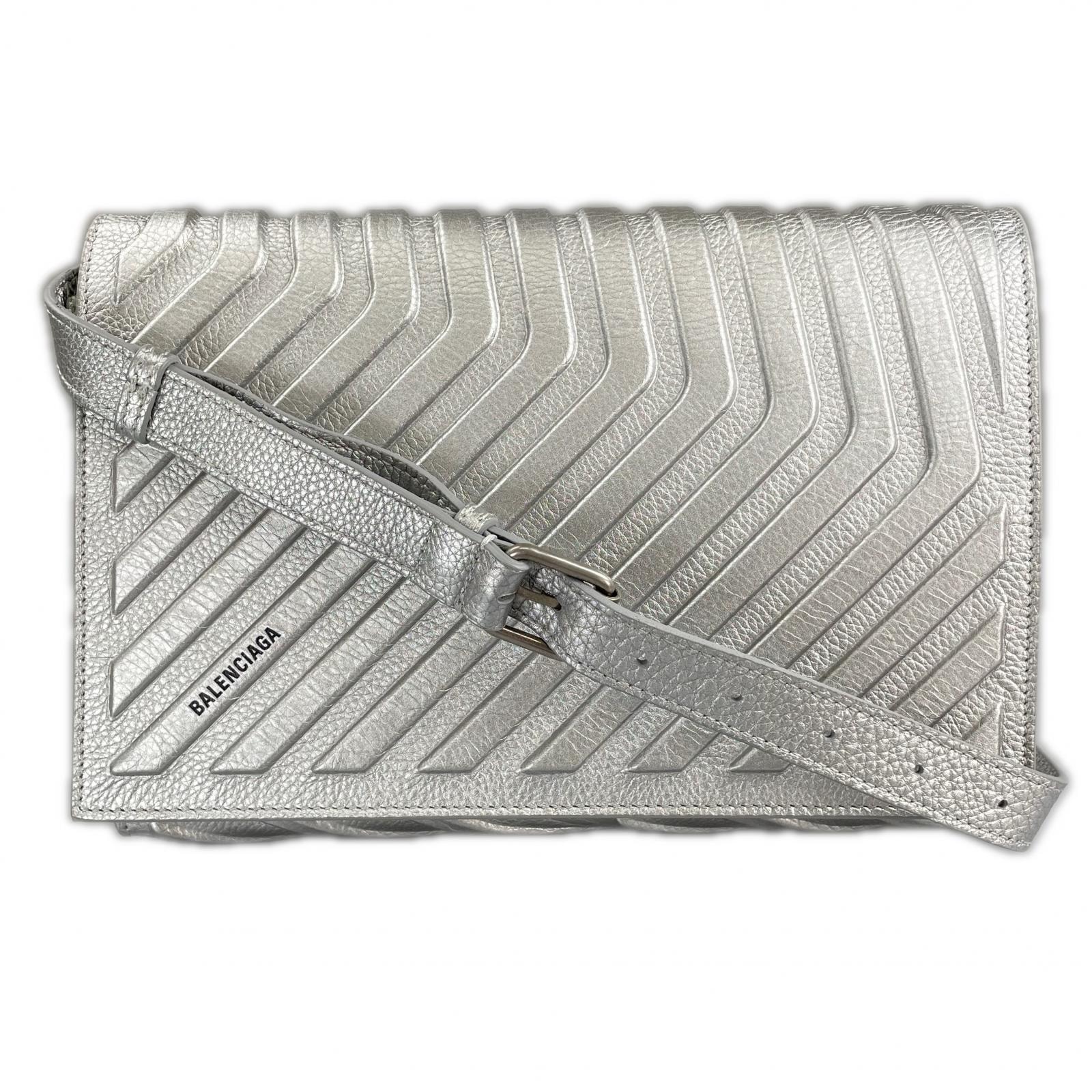 美品 BALENCIAGA バレンシアガ カー フラップバッグ ショルダーバッグ グレインカーフレザー シルバー メンズ【中古】