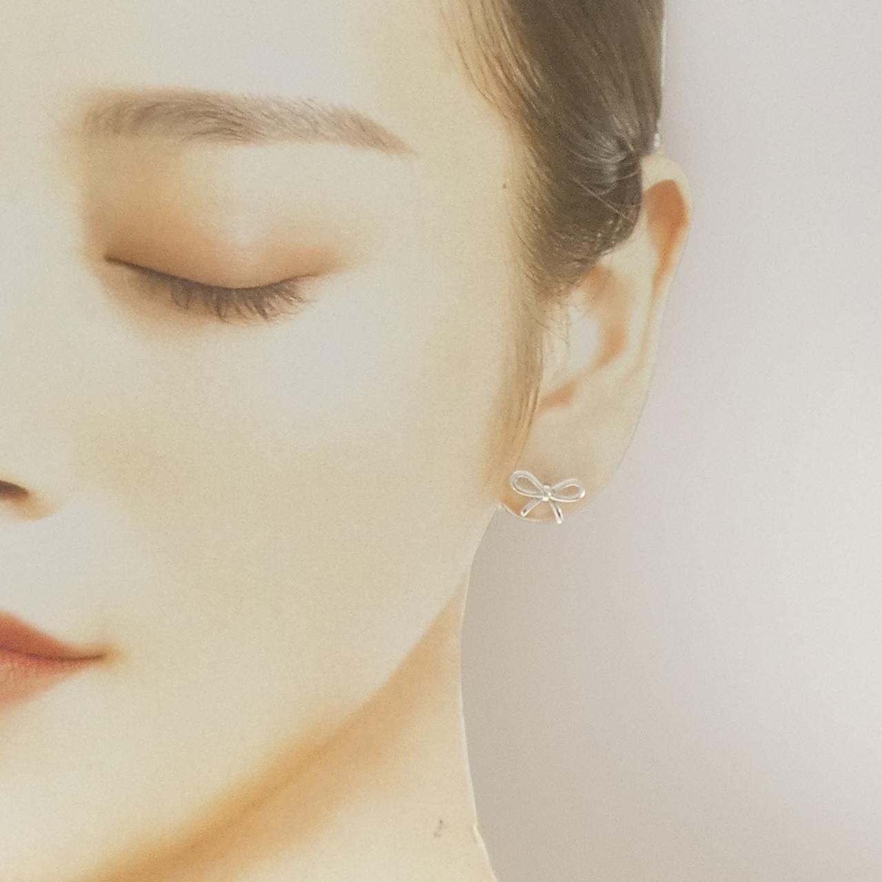 Tiffany & Co. ボウ ピアス 片耳　箱無し B (目立った傷や汚れなし)】ティファニー ボウ ピアス See description