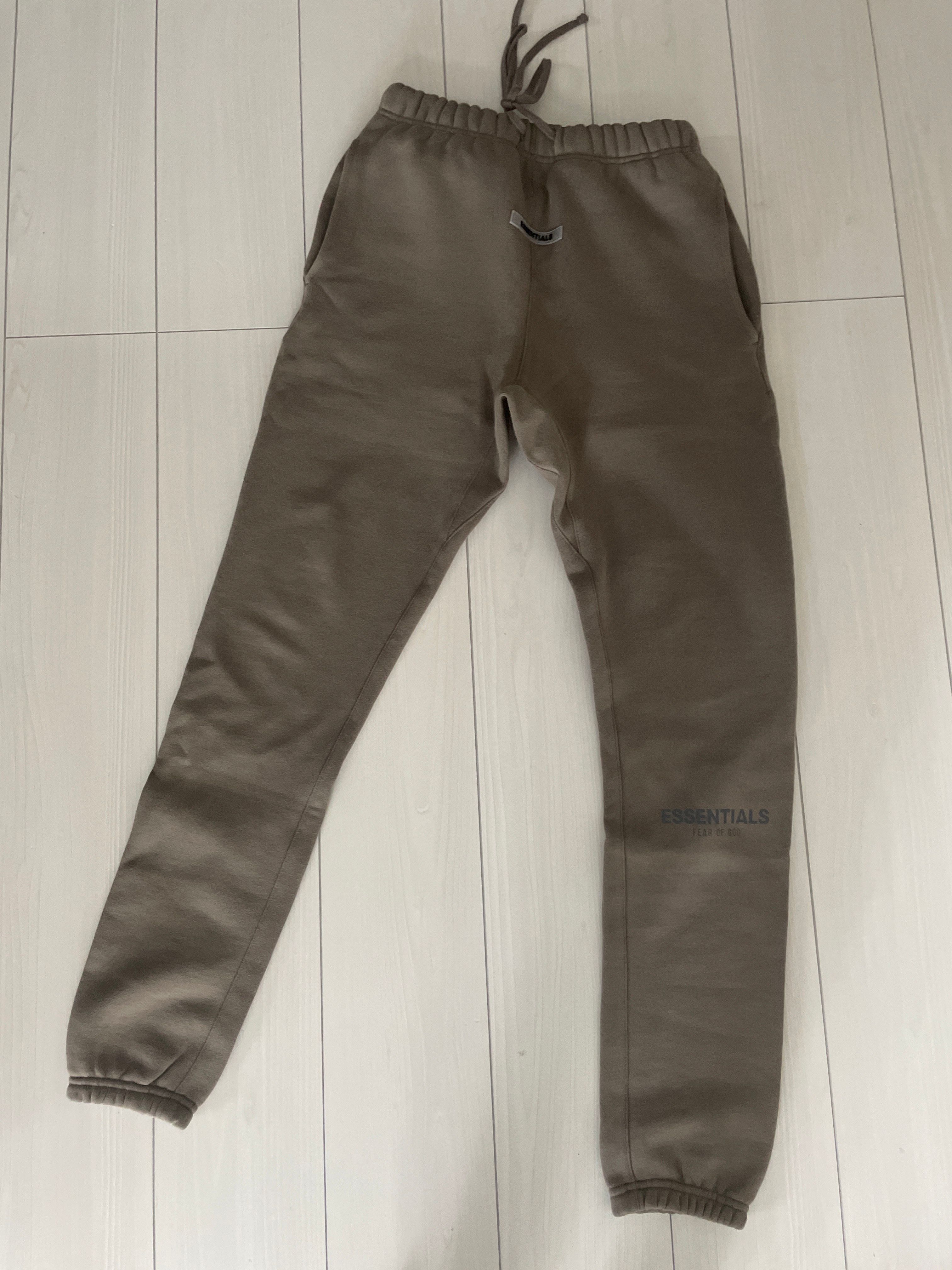 FEAR OF GOD ESSENTIALS Sweatpant "Taupe"