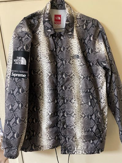 Supreme x The North Face Taped Seam Coaches Jacket "Black"