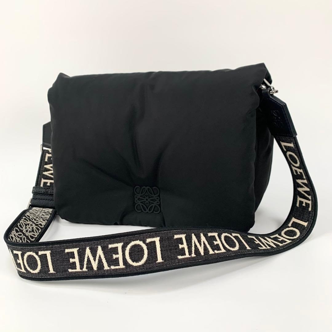 ロエベ ショルダーバッグ レディース