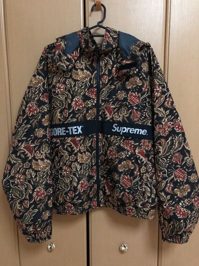 Supreme GORE-TEX Court Jacket "Flower"