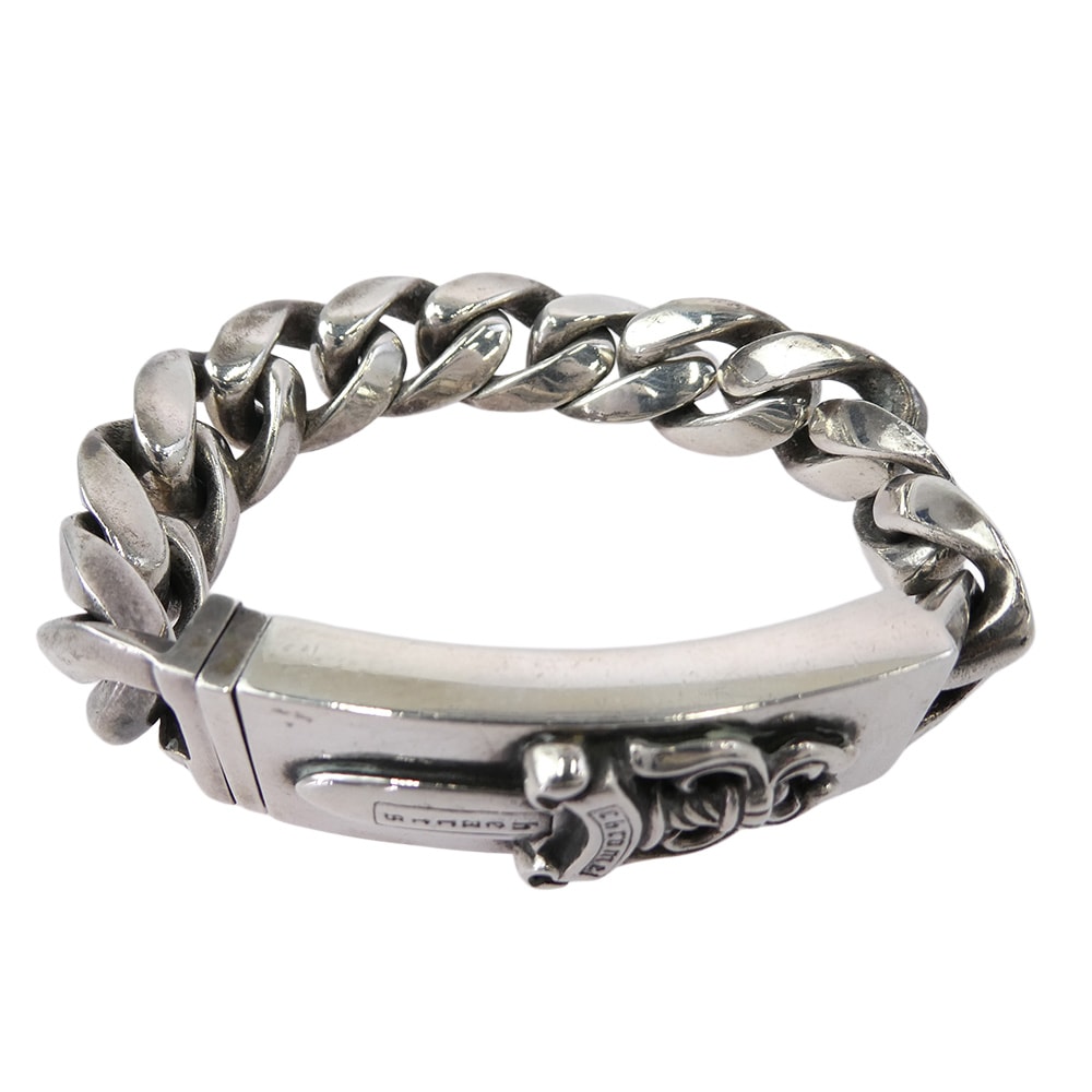 スニーカーダンク(スニダン) | 人気新作のスニーカー、トレカ、注目