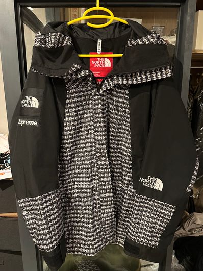 Supreme x The North Face Studded Mountain Light Jacket "Black"