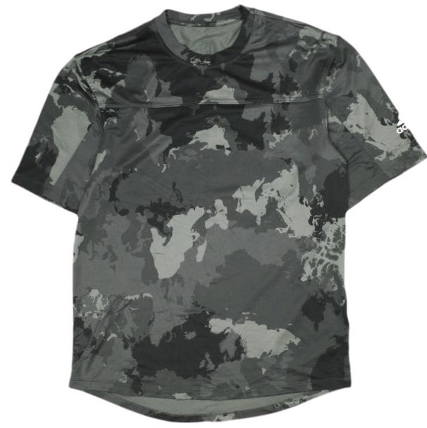 adidas アディダス Continent Camo City Tee コンチネントカモシティTシャツ GC8262 L チャコールグレー 半袖 トレーニング トップス g23301