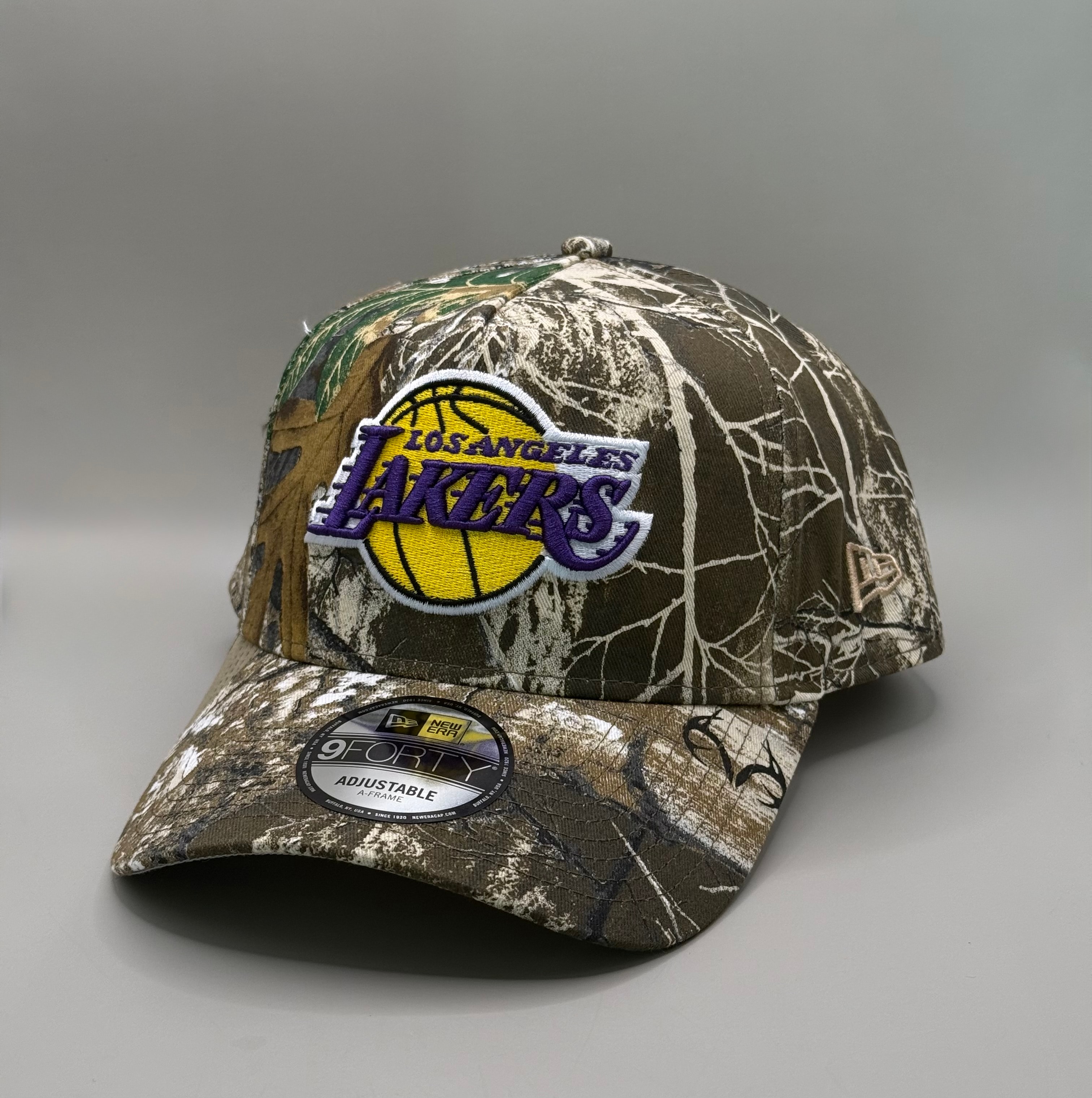 【限定発売】New Era 9FORTY ロサンゼルス・レイカーズ Realtree Camo 