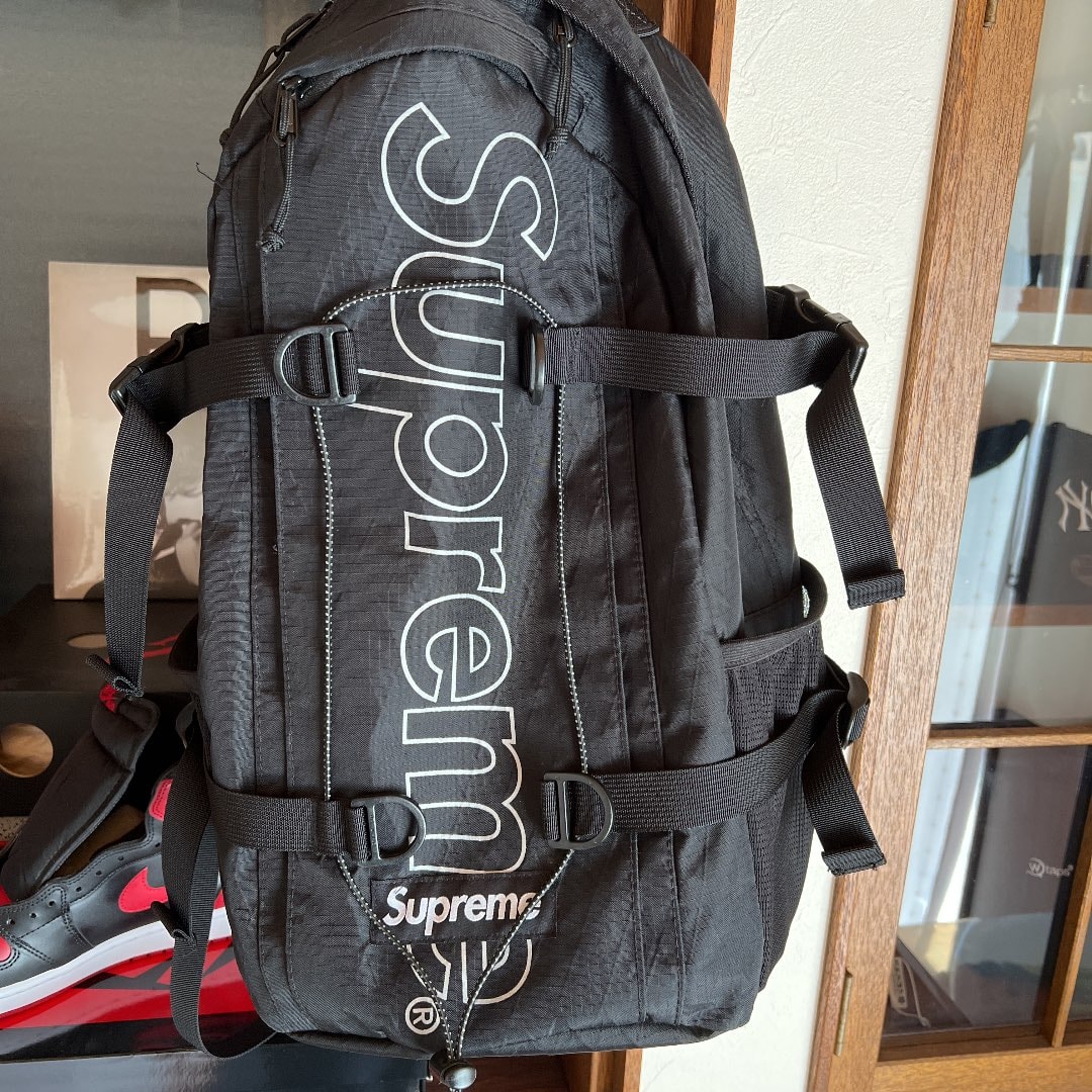 Supreme 18FW Backpack "Black"