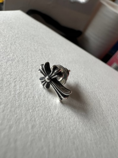 Chrome Hearts #2 Cross Stud Earring "Silver"