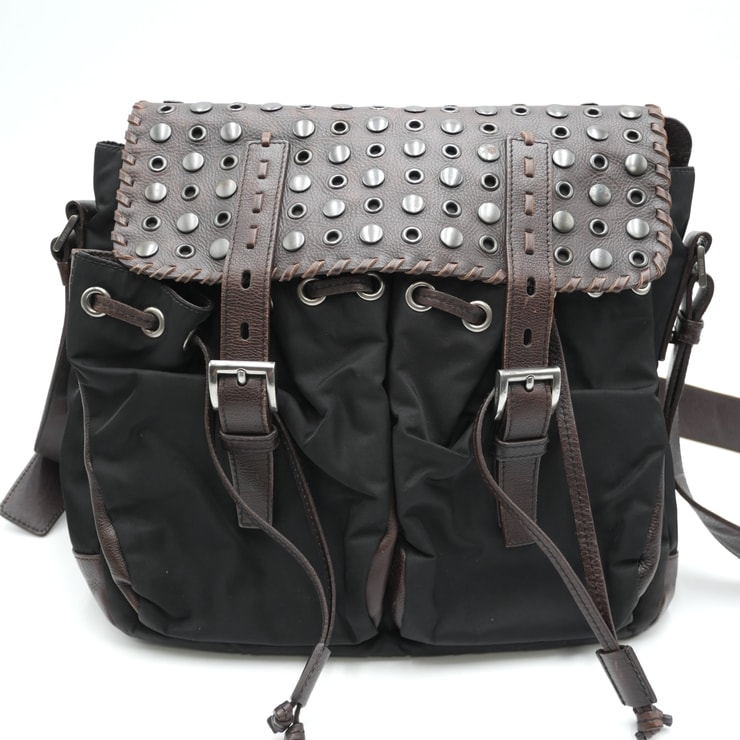 PRADA(プラダ)アイレットフラップ ショルダーバッグ テスート ナイロン×レザー ブラック×ダークブラウン シルバー金具 レディース【中古】