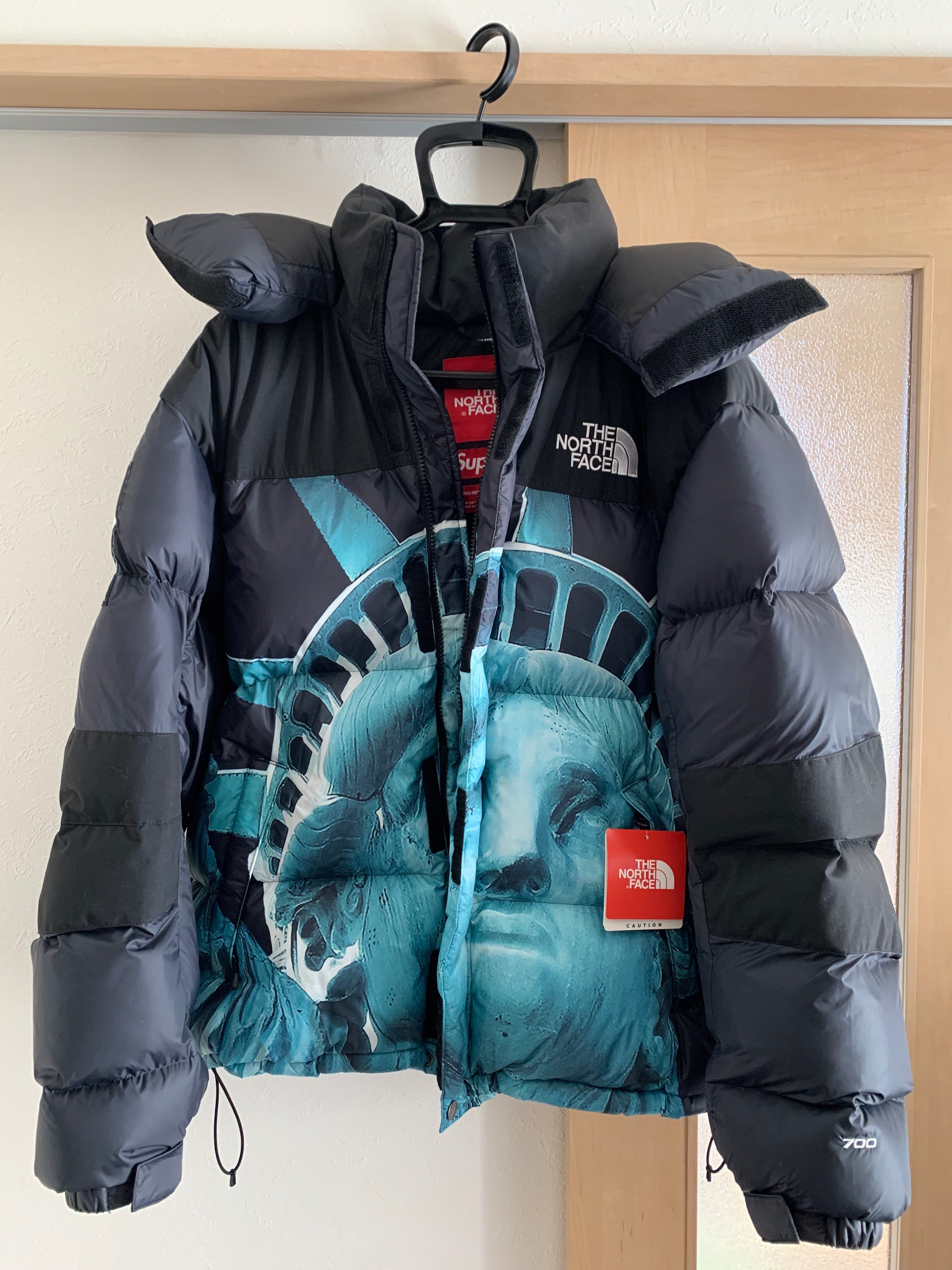 Supreme x The North Face Statue of Liberty Baltoro Jacket "Black"