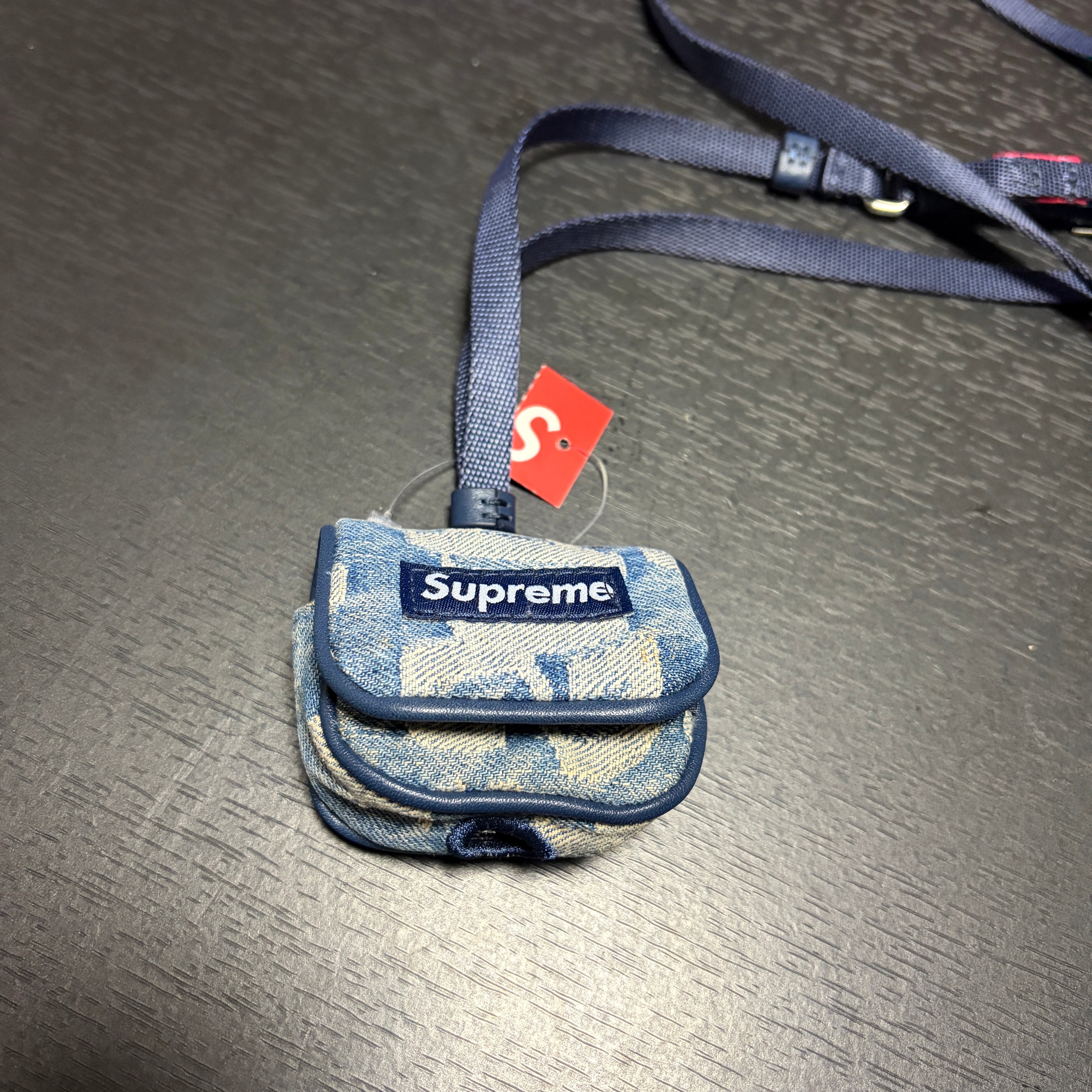 Supreme Fat Tip Jacquard Denim AirPod Case "Blue"