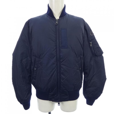 モンクレール MONCLER ダウンジャケット