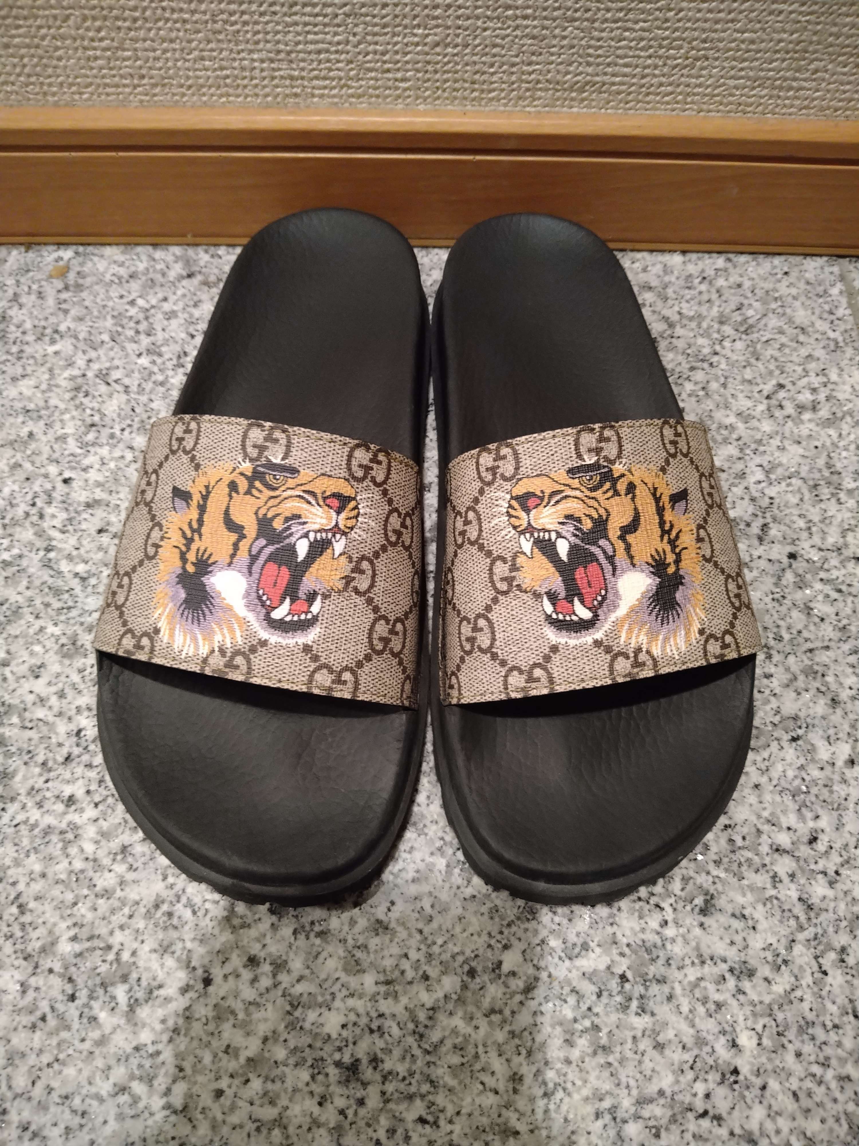 グッチ サンダル タイガーイラスト とら