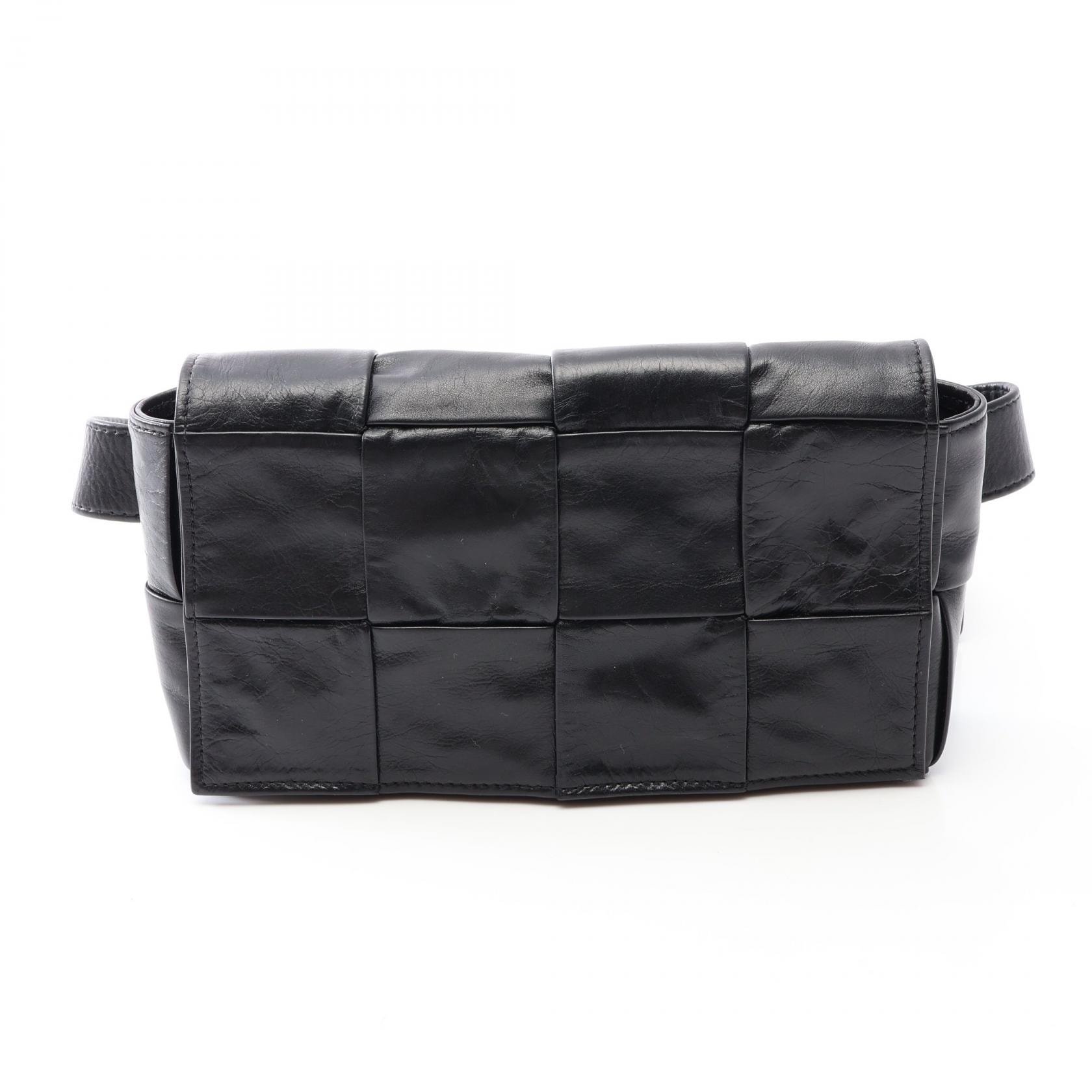 ボッテガヴェネタ BOTTEGA VENETA カセット ベルトバッグ マキシイントレチャート ウエストバッグ ボディバッグ バッグ レザー メンズ レディース ブラック系 【中古】