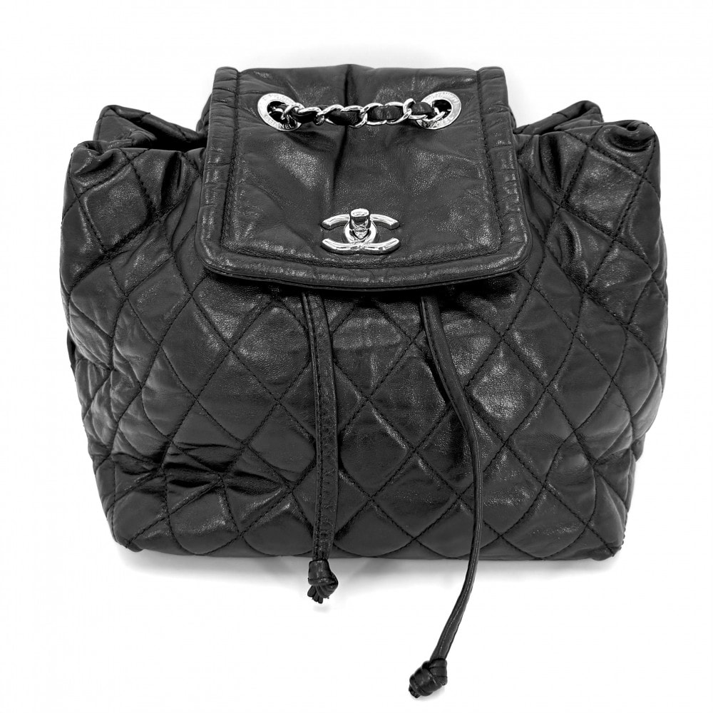 CHANEL シャネル リュック マトラッセ バックパック チェーンショルダー ターンロック ココマーク レザー    ブラック 黒 シルバー金具 レディース【中古品】