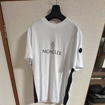 モンクレール Tシャツ MONCLER 8C00024 001ホワイト メンズ 半袖