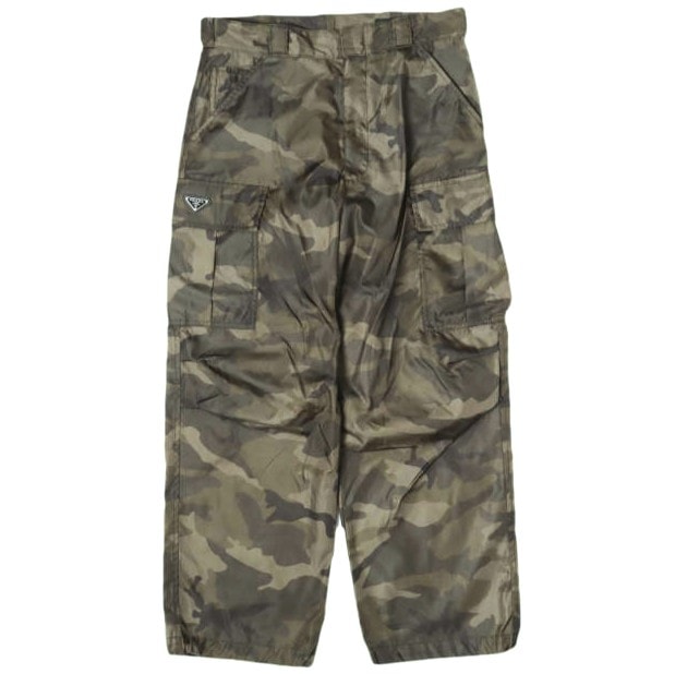PRADA プラダ 23AW イタリア製 Camouflage Re-Nylon cargo pants 三角プレートロゴ カモフラージュ リナイロン カーゴパンツ SPH286 S222 14T5 M OLIVE 阪急うめだPOP UP限定 ボトムス