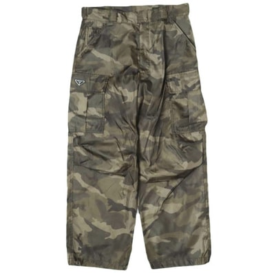 PRADA プラダ 23AW イタリア製 Camouflage Re-Nylon cargo pants 三角プレートロゴ カモフラージュ リナイロン カーゴパンツ SPH286 S222 14T5 M OLIVE 阪急うめだPOP UP限定 ボトムス