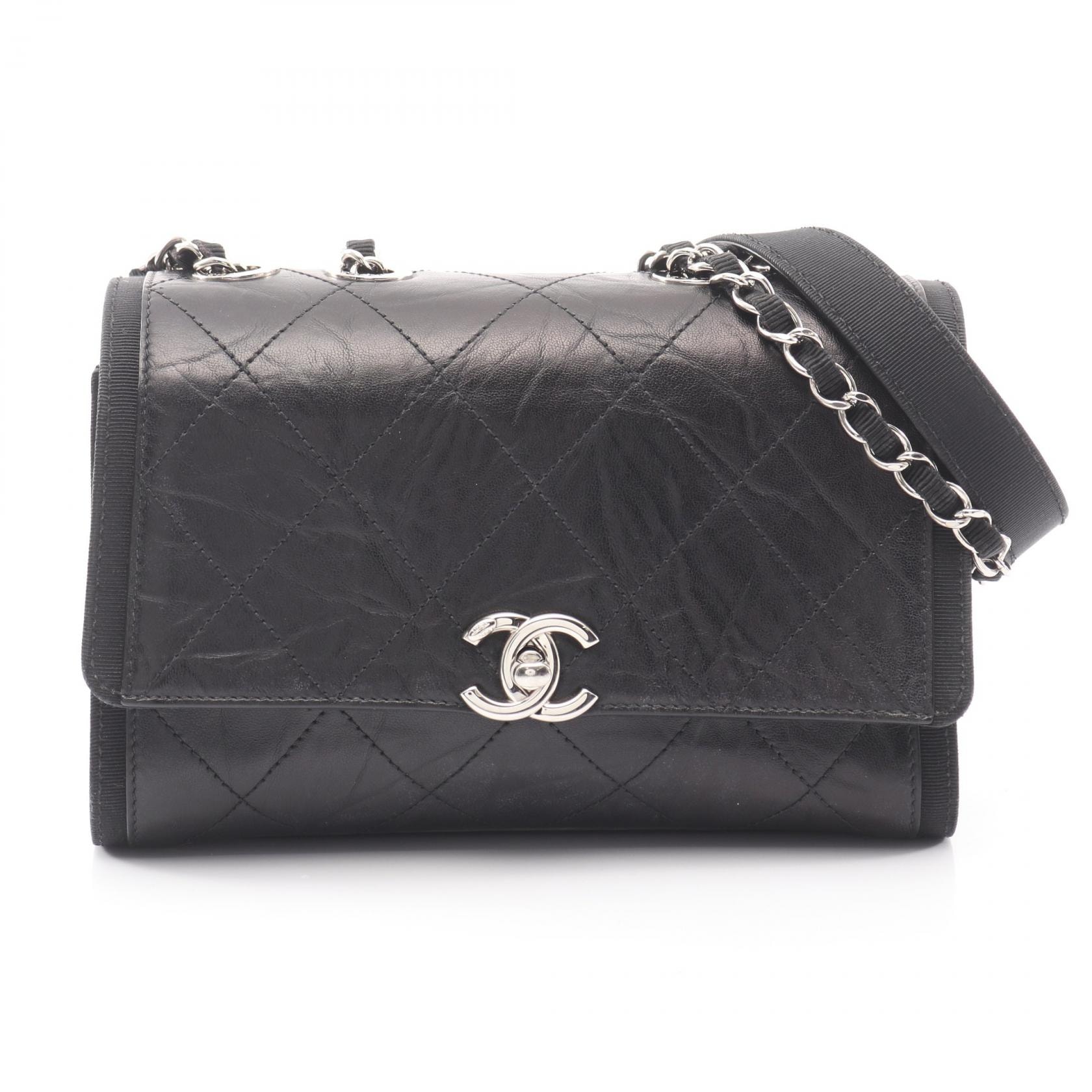 シャネル CHANEL マトラッセ ショルダーバッグ バッグ レザー レディース ブラック系 【中古】