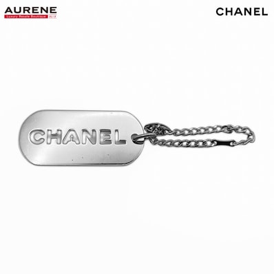 CHANEL シャネル ロゴ カットアウト バッグチャーム ドッグタグ キーホルダー
04V メタル シルバー レディース
【中古】