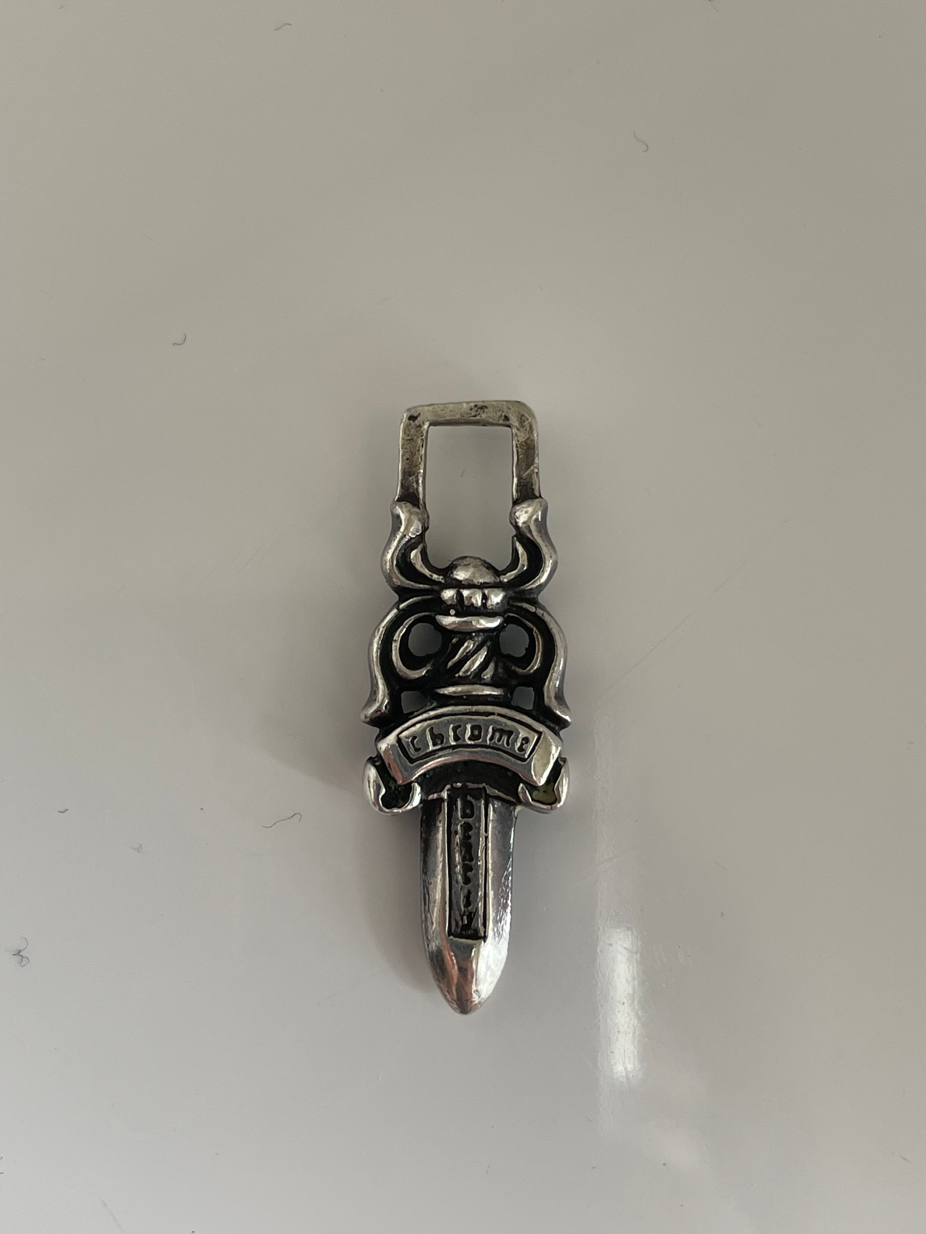 Chrome Hearts #5 Dagger Charm Zip 1 "Silver"