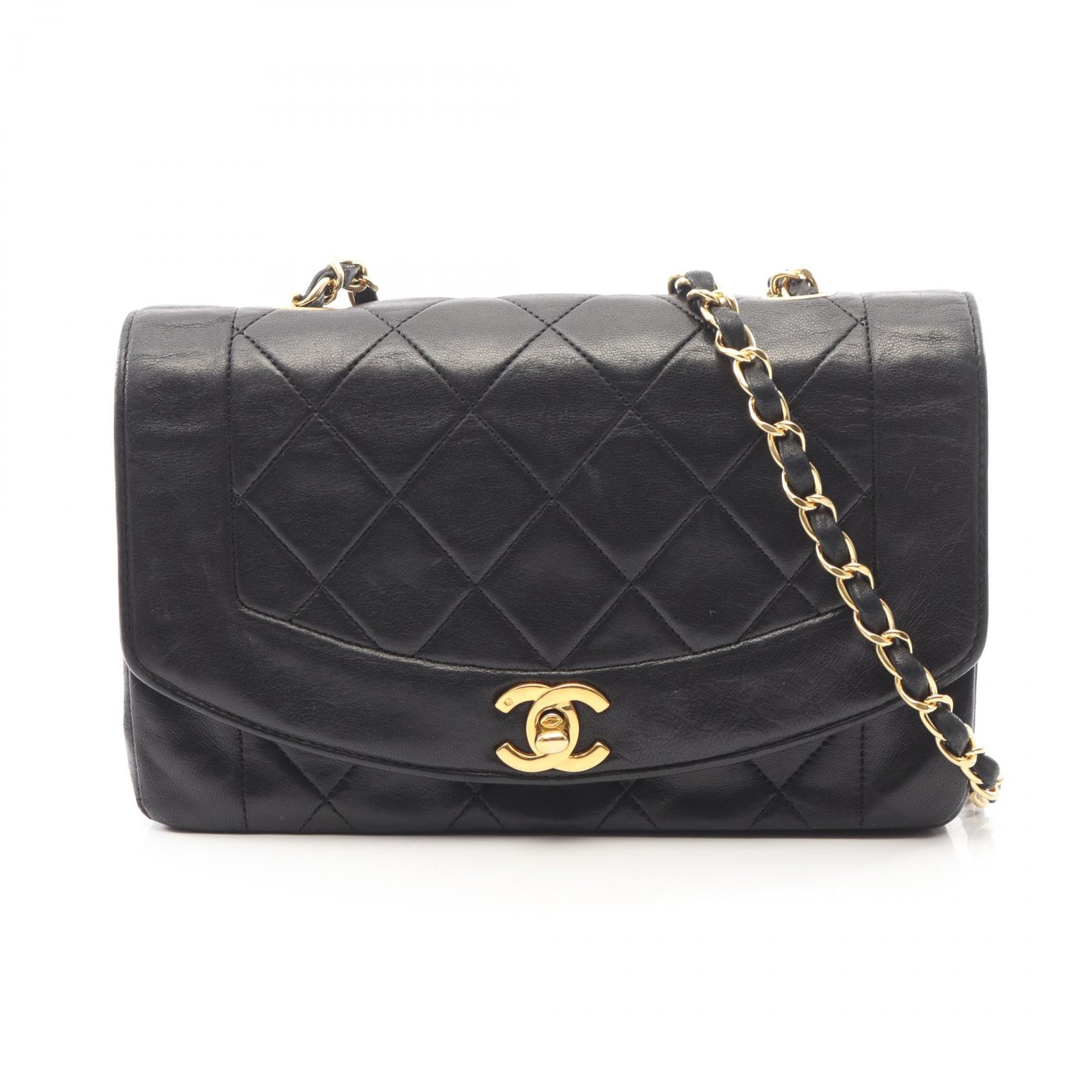 シャネル CHANEL マトラッセ ダイアナフラップ ショルダーバッグ バッグ ラムスキン(羊革) レディース ブラック系 【中古】