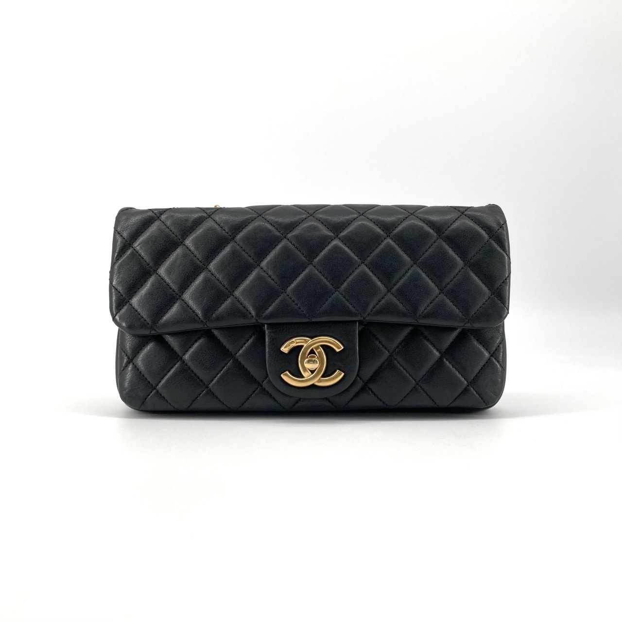 CHANEL(シャネル) マトラッセチェーン 17番台 ラムスキン ゴールドココマーク A67488 ショルダーバッグ ブラック×ゴールド