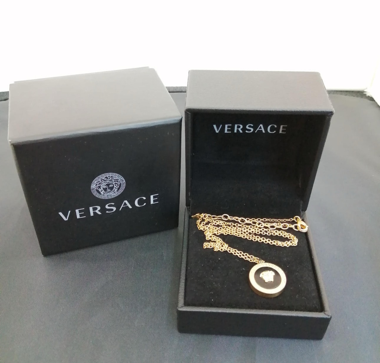 VERSACE