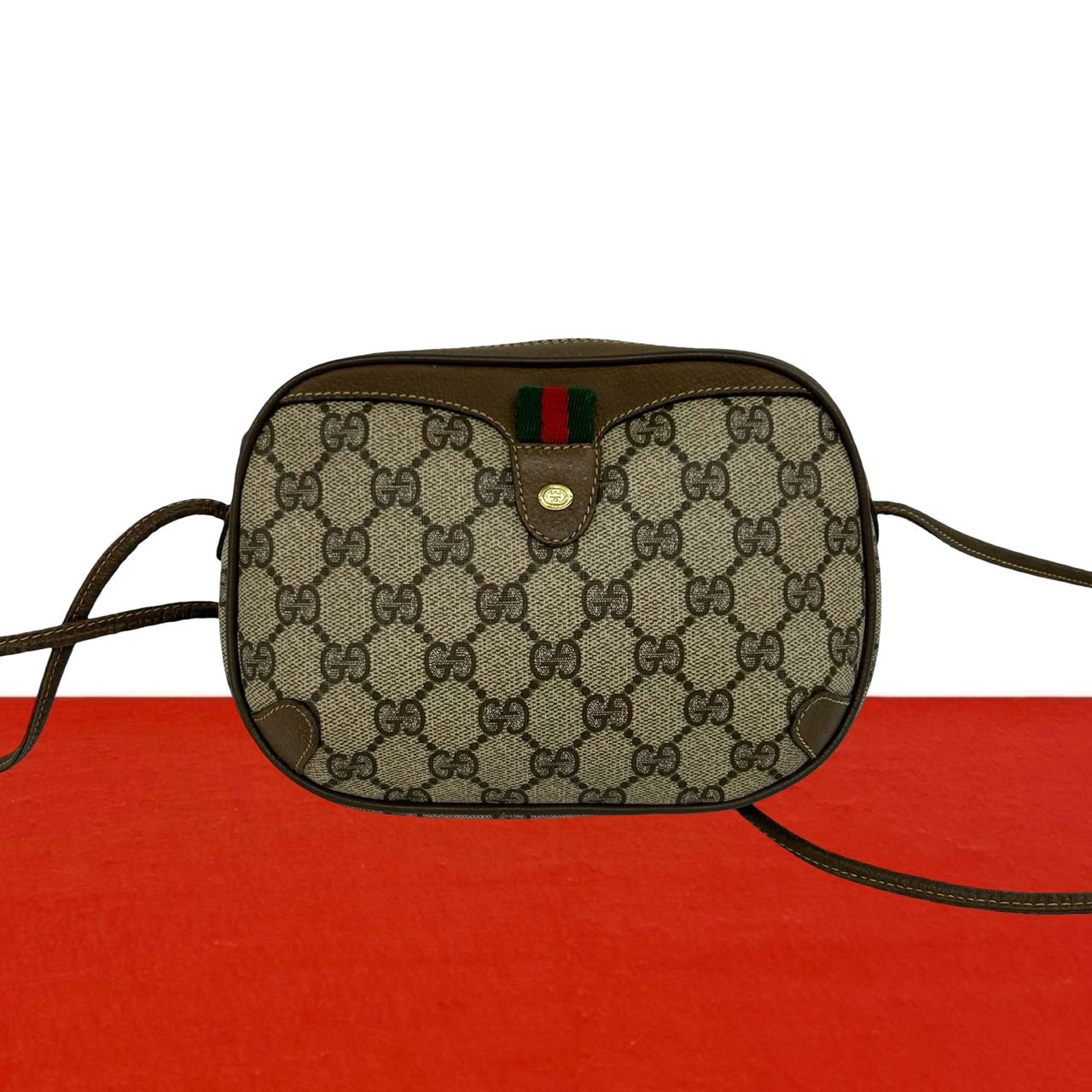 GUCCI グッチ シェリーライン GG ロゴ 柄 金具 レザー PVC ショルダーバッグ ブラウン
11272